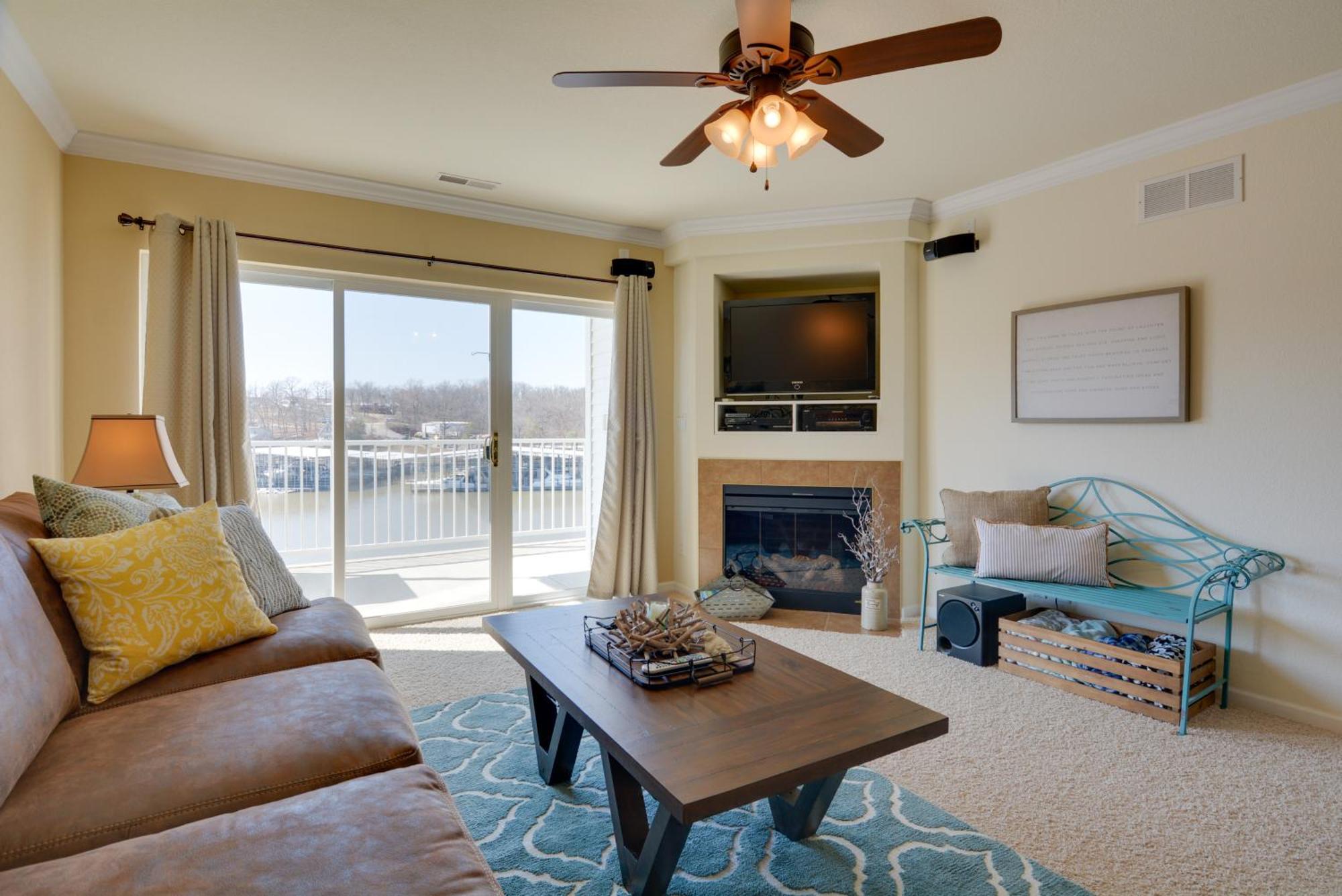 Lakefront Osage Beach Condo With Pool And Water Views! Exterior foto