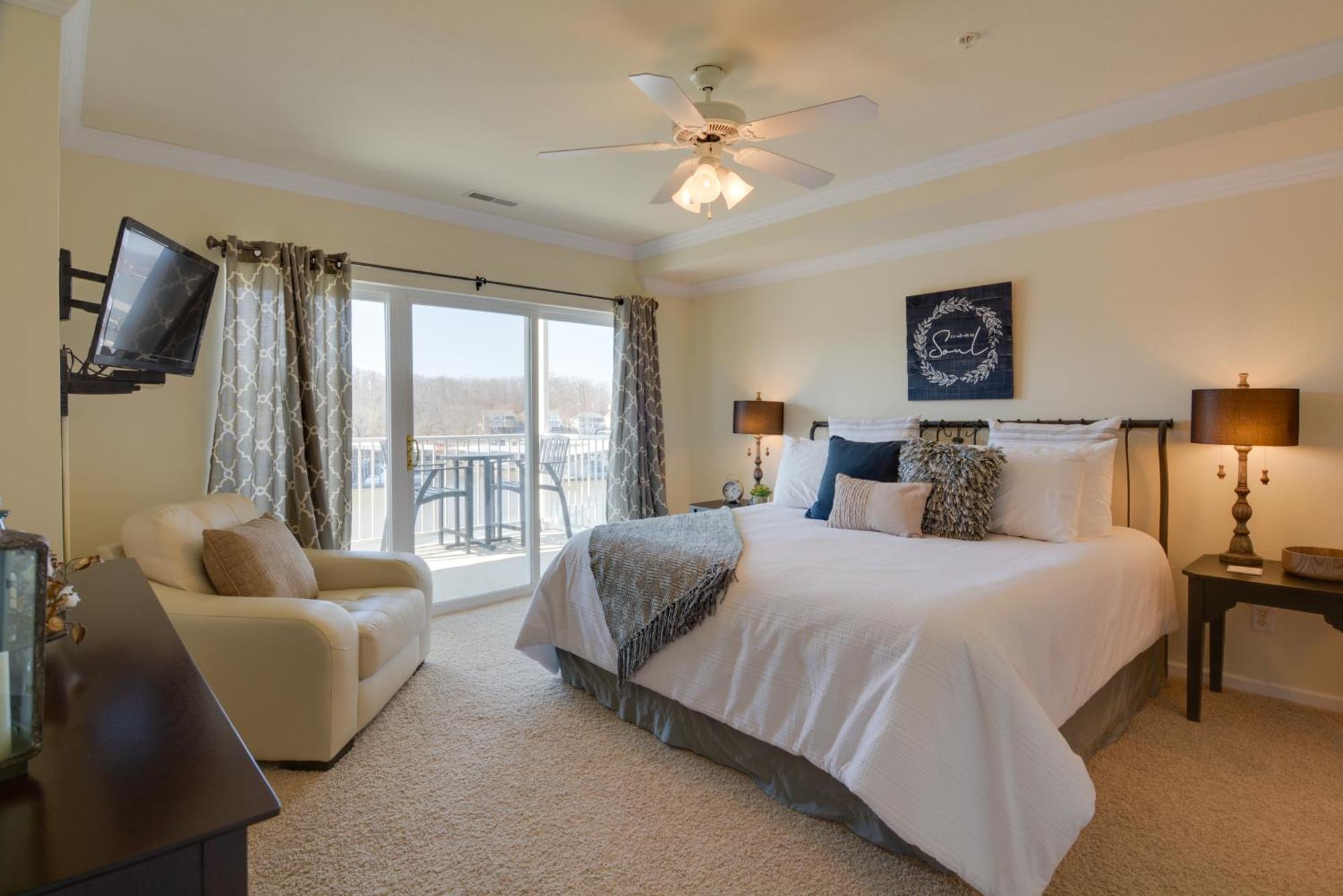 Lakefront Osage Beach Condo With Pool And Water Views! Exterior foto