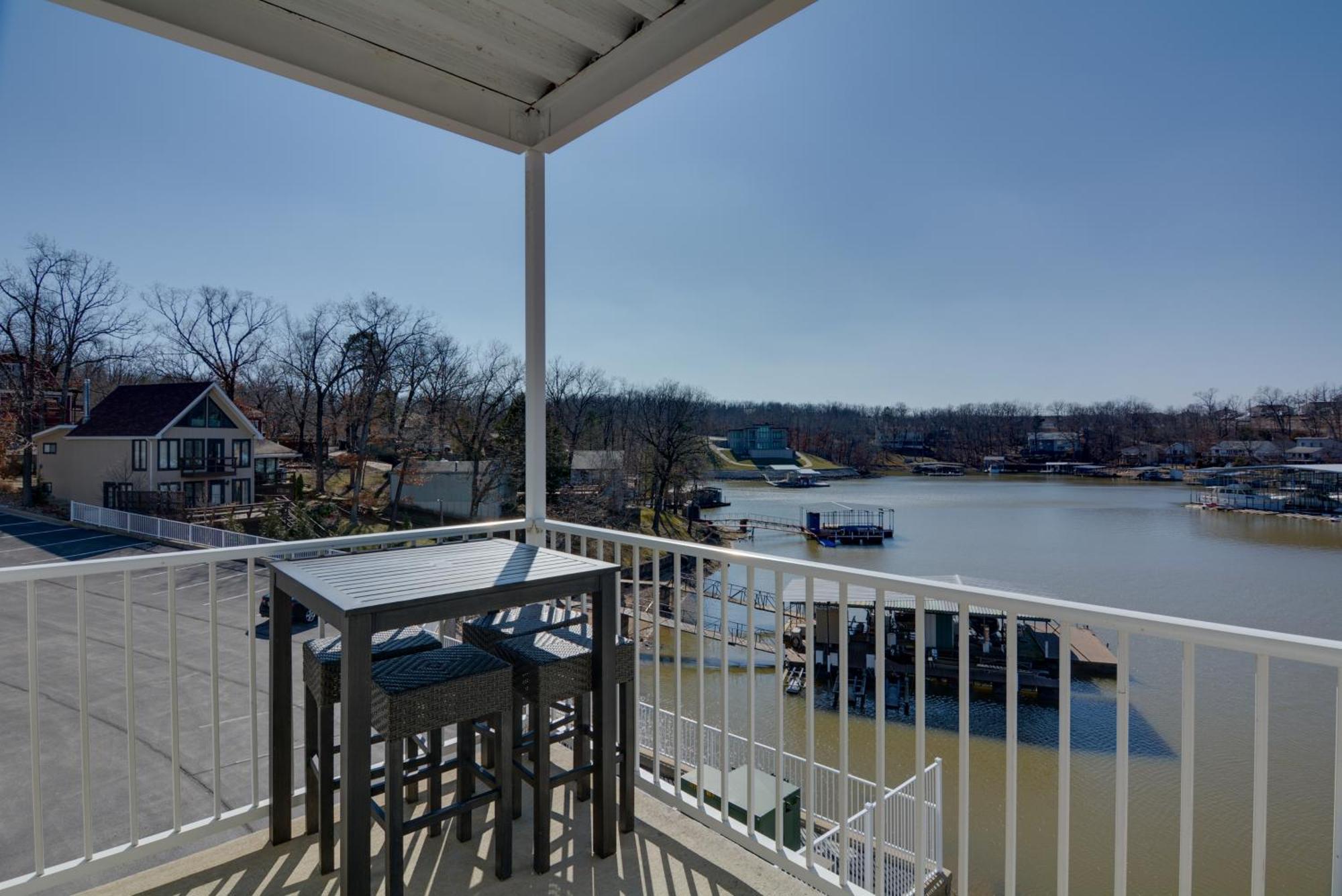 Lakefront Osage Beach Condo With Pool And Water Views! Exterior foto