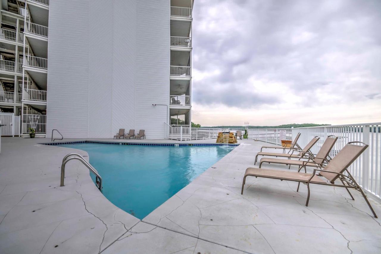 Lakefront Osage Beach Condo With Pool And Water Views! Exterior foto